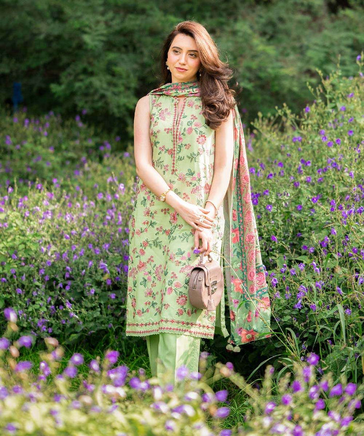 Sapphire 3Pc Embroidered khaddar Suit - U3PEDY24DFV81