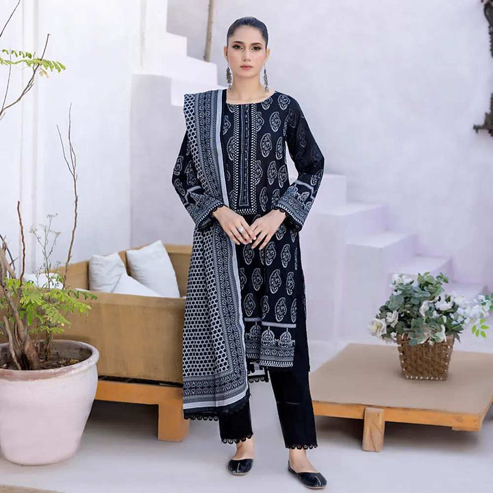 Regalia 3PC Printed Lawn Suit | BNWV1-8