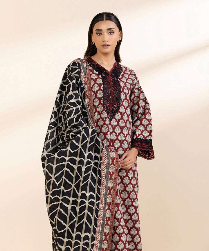 Sapphire 3Pc Embroidered Khaddar Suit U3PEDY24V97