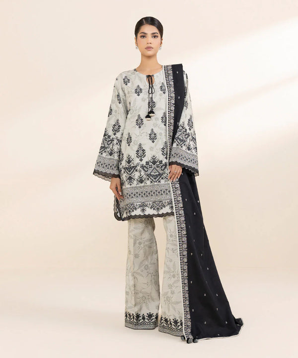 Sapphire 3Pc Embroidered khaddar Suit - U3PEDY24DFV822