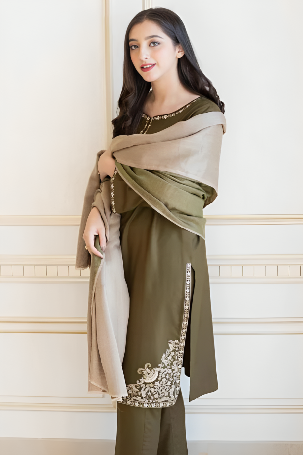 Rubab Closet's winter Dhanak 3PC Embroidered-611 - RUBAB CLOSET